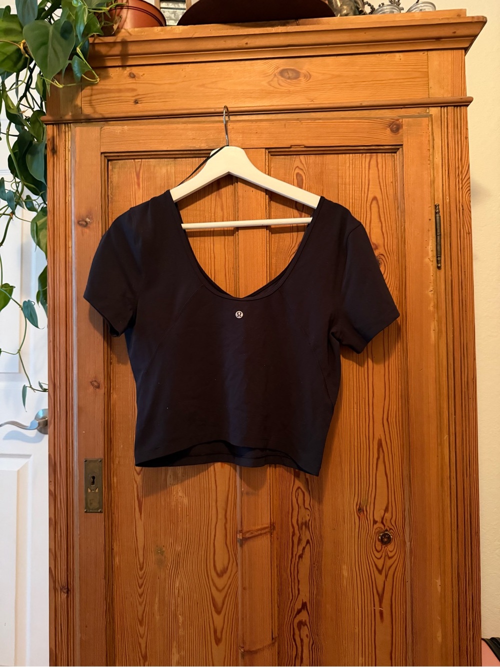 lululemon Nulu Black Scoop-Neck Short Sleeve Crop Top